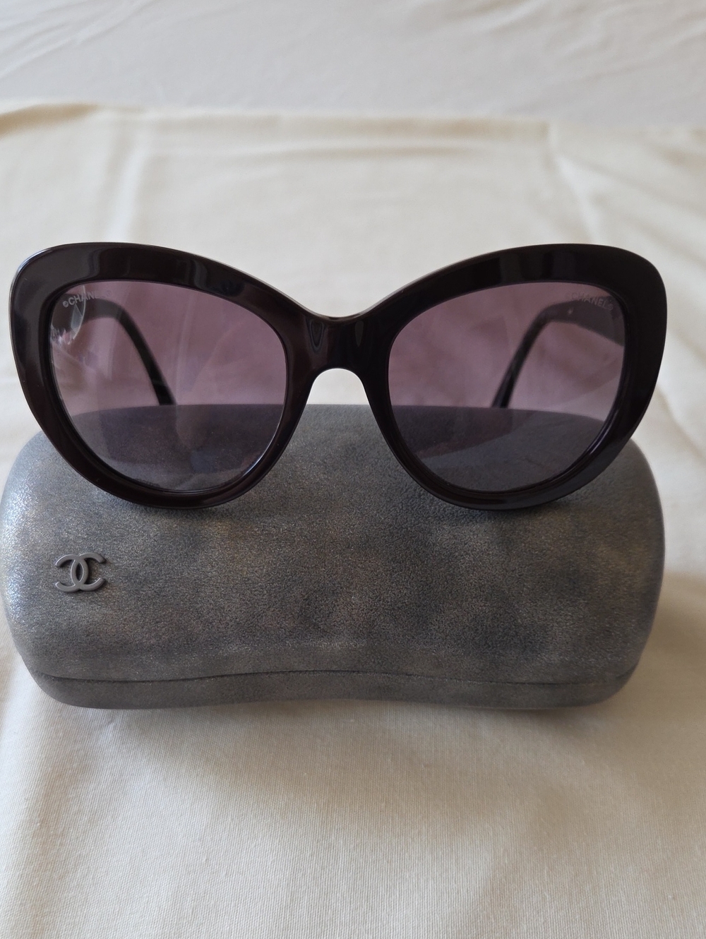CHANEL Oversized Cat-Eye Sunglasses in Deep Purple